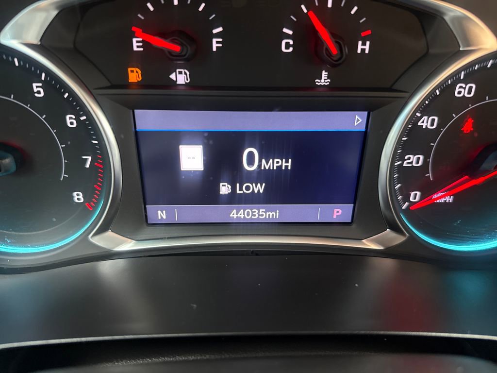 Used 2023 Chevrolet Traverse RS image 16