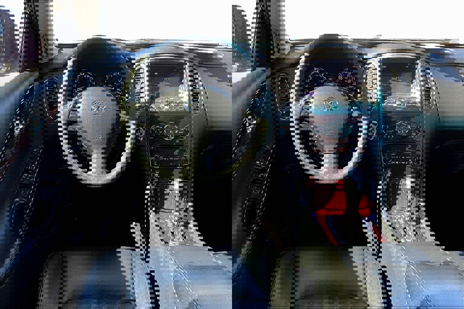 Used 2017 INFINITI QX50 Base w/ Premium Plus Package image 5