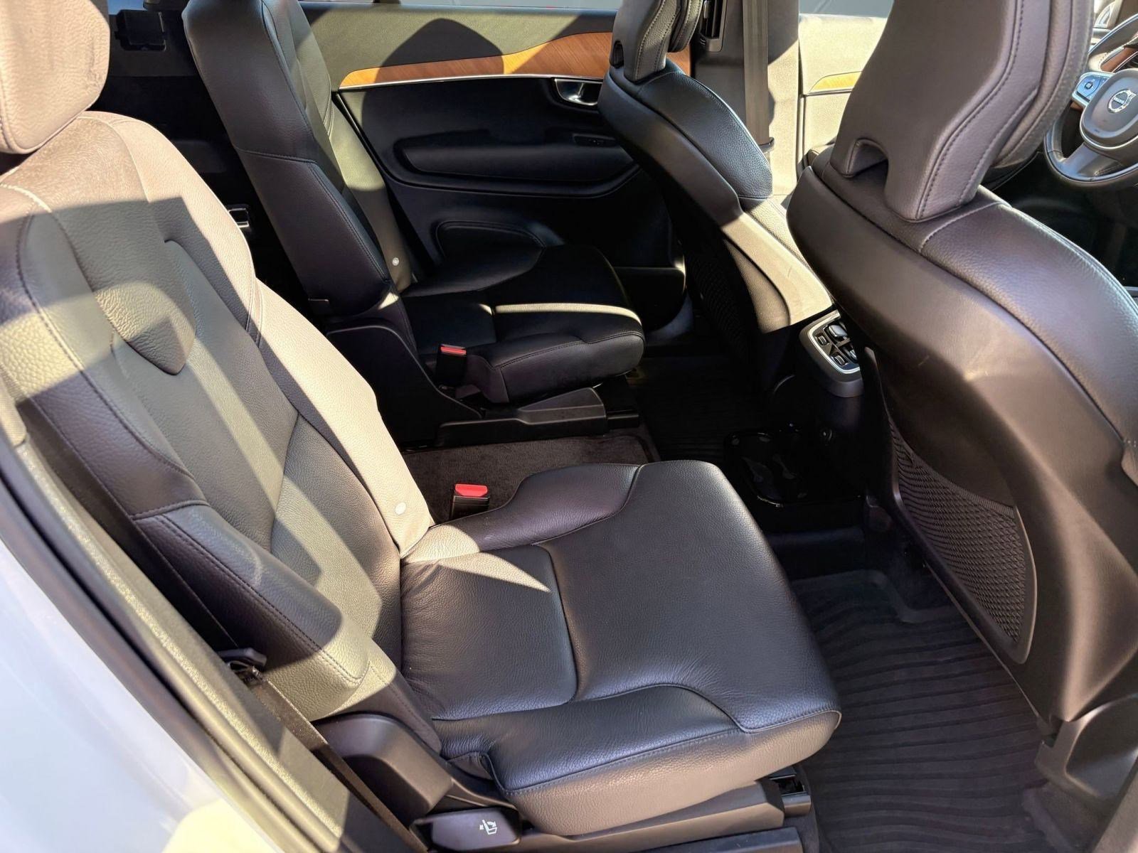 Certified 2022 Volvo XC90 T6 Momentum w/ Advanced Package image 24