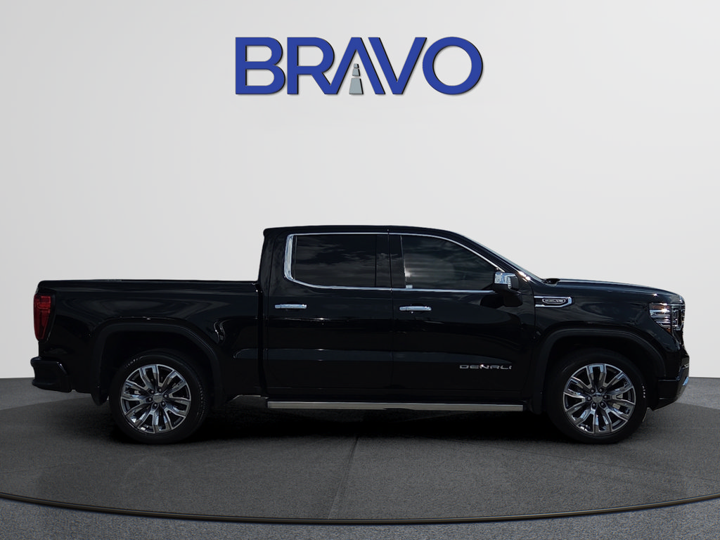 Used 2025 GMC Sierra 1500 Denali AWD/4WD image 5