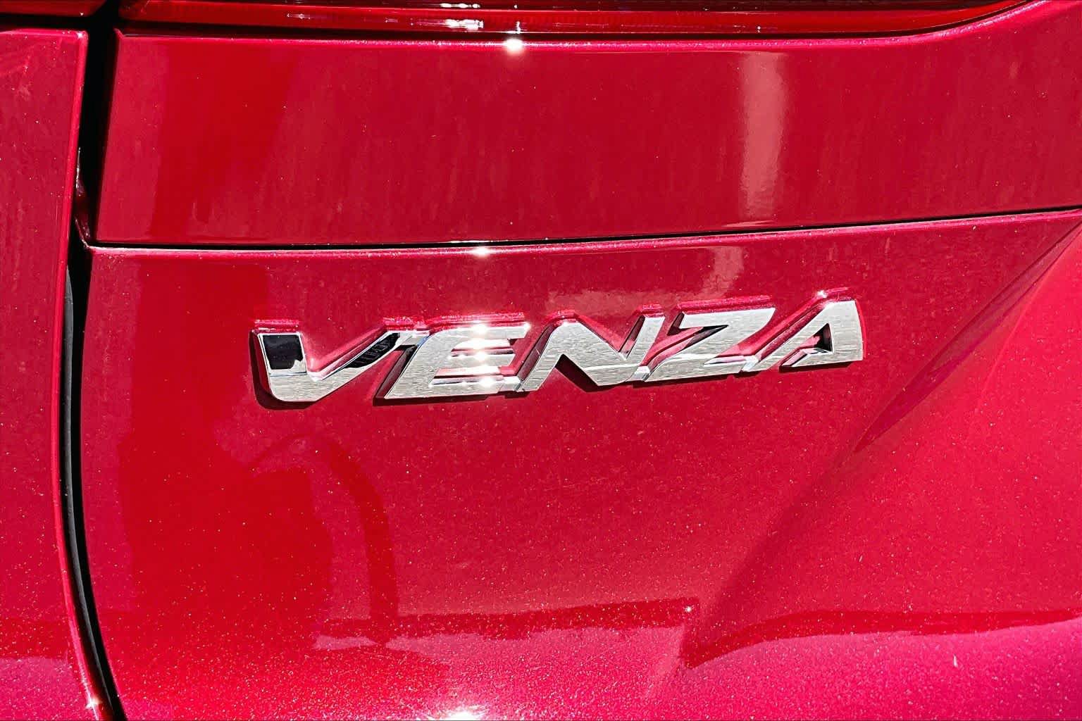 Used 2021 Toyota Venza Limited w/ Advanced Technology Package AWD/4WD image 30