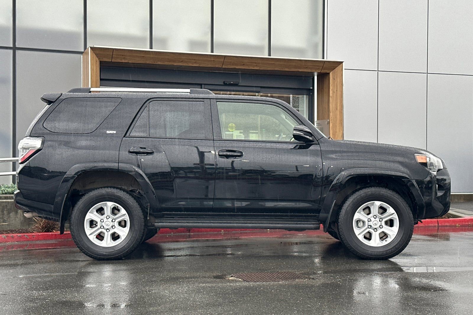 Used 2024 Toyota 4Runner SR5 Premium image 8