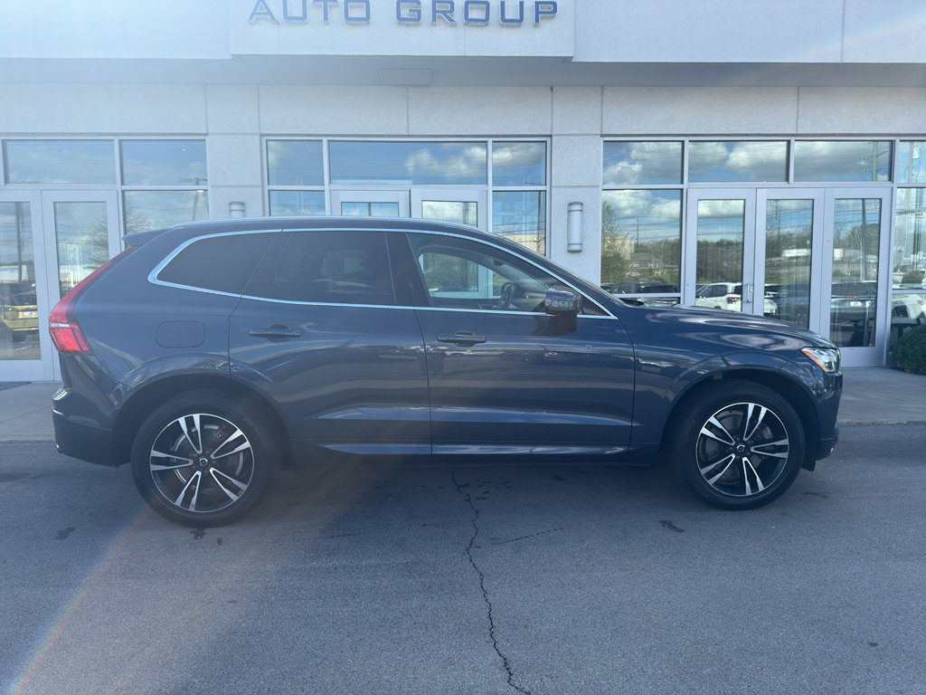 Used 2021 Volvo XC60 T6 Momentum w/ Protection Package Premier image 2