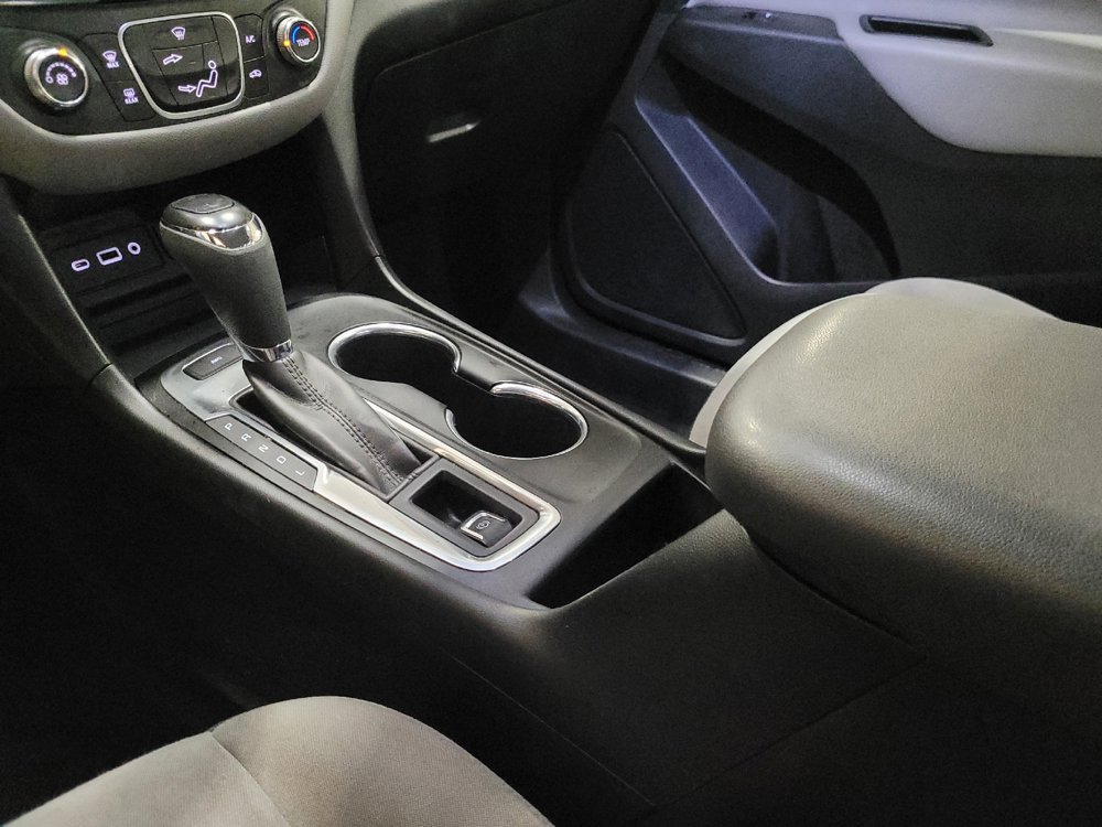 Used 2019 Chevrolet Equinox LS AWD/4WD image 26