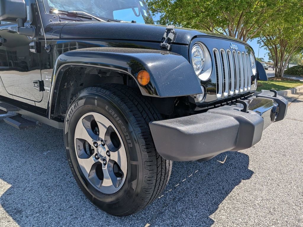 Used 2017 Jeep Wrangler Unlimited Sahara w/ Max Tow Package image 10