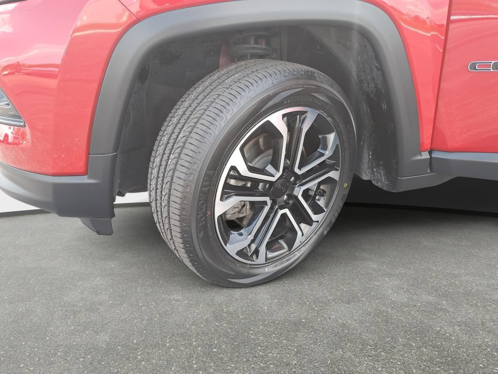 Certified 2023 Jeep Compass Limited AWD/4WD image 31
