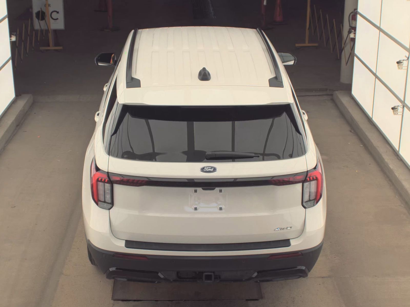 Used 2025 Ford Explorer ST-Line AWD/4WD image 18