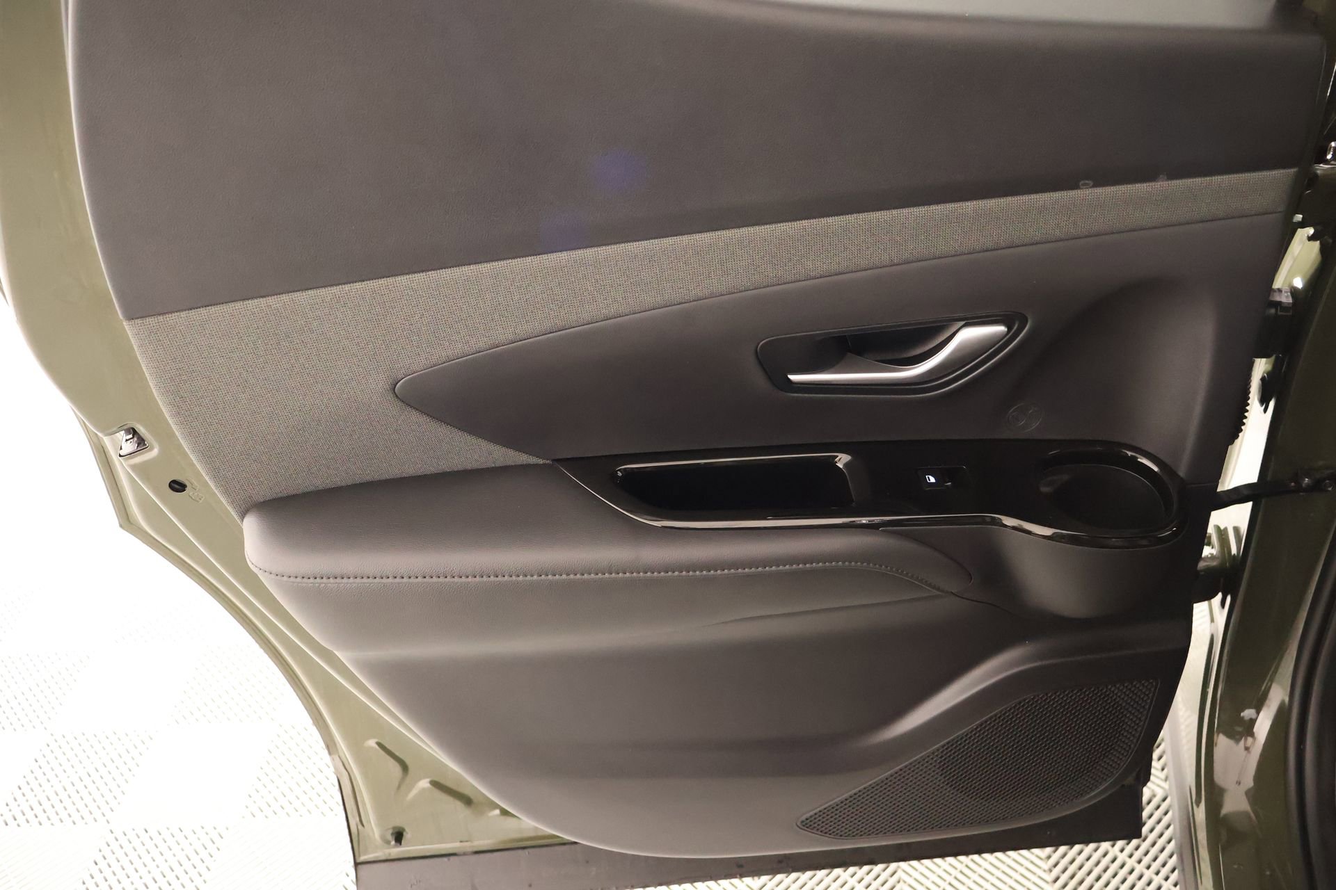 Certified 2025 Hyundai Santa Cruz Limited image 18