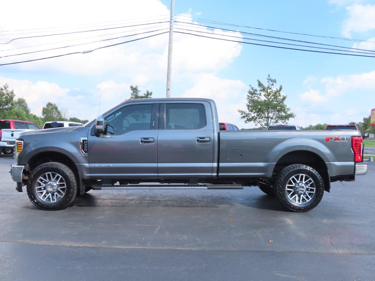 Used 2019 Ford F350 Lariat w/ Lariat Value Package AWD/4WD image 3