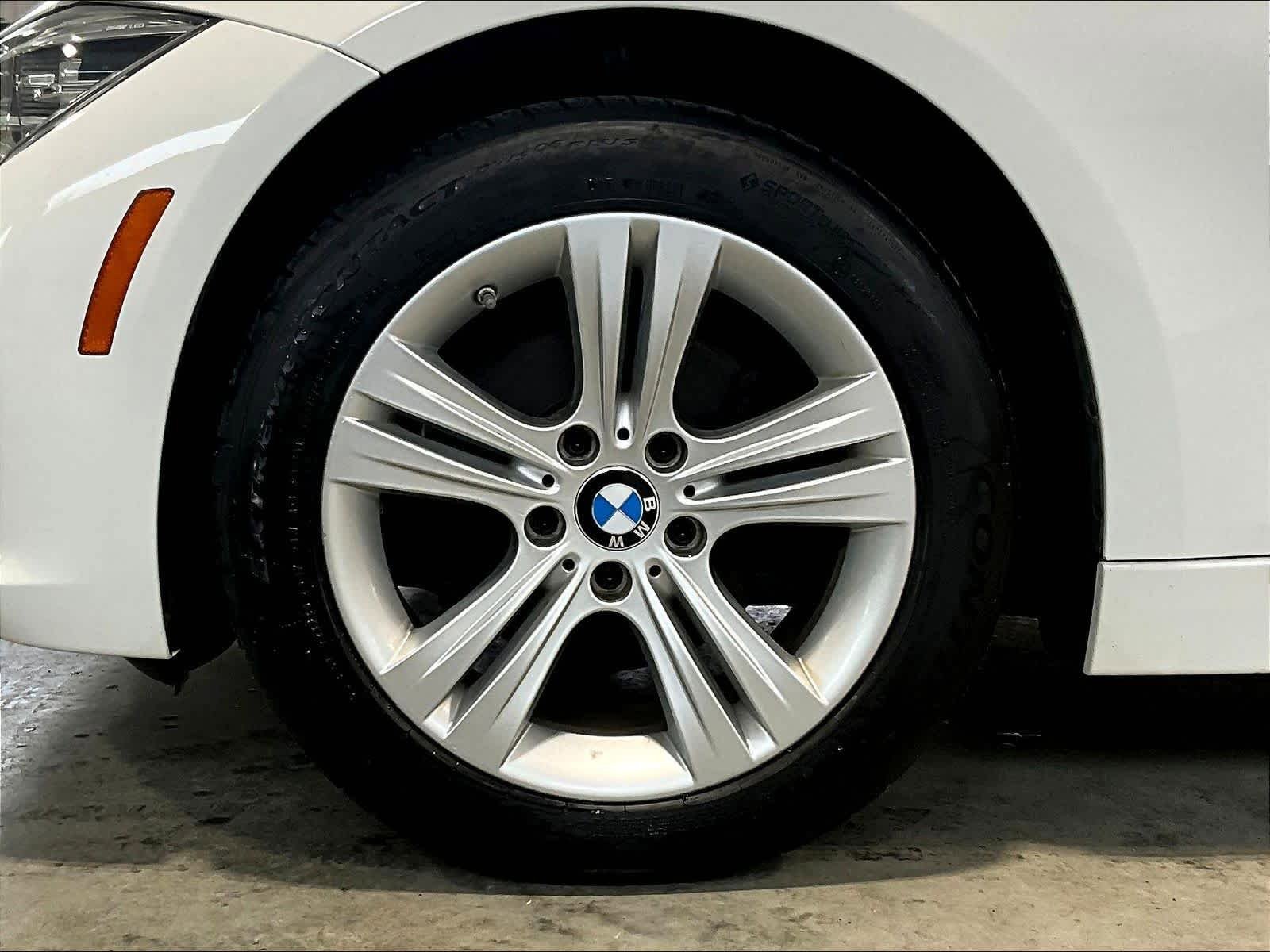 Used 2018 BMW 330i xDrive Sedan w/ Convenience Package AWD/4WD image 7