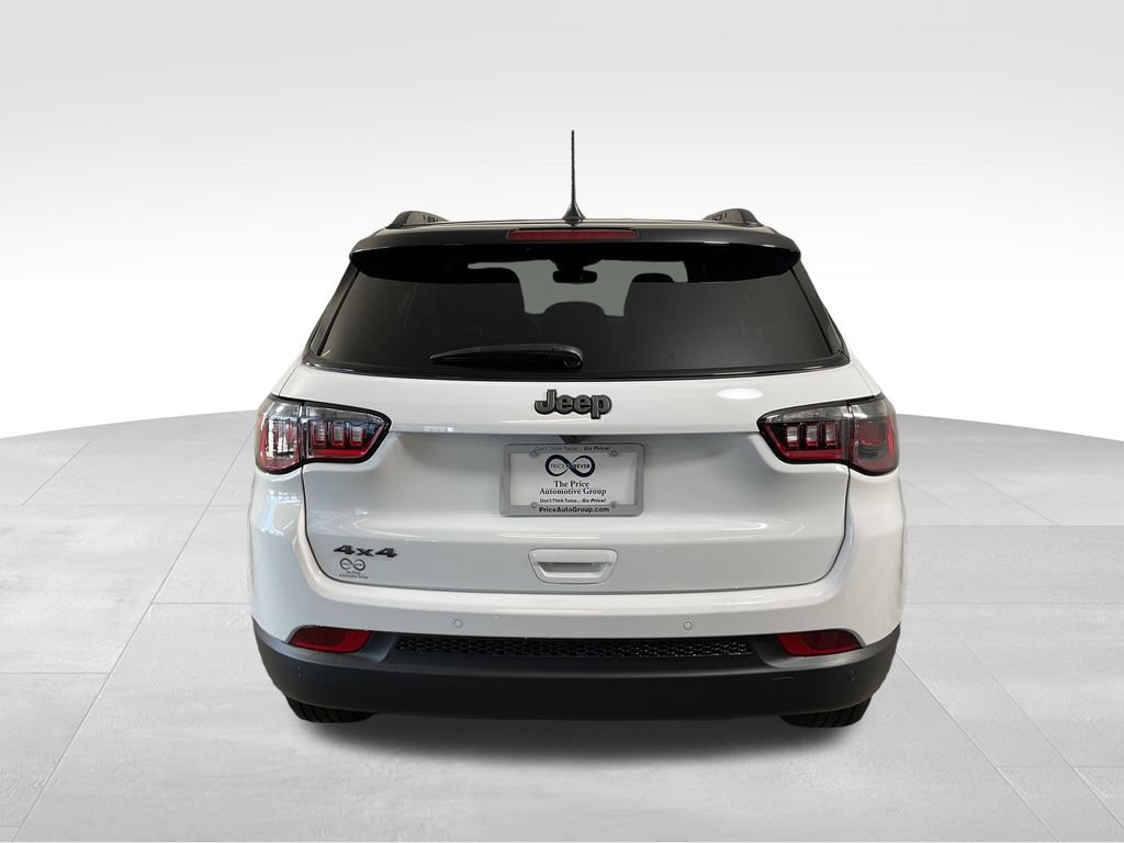 Used 2026 Jeep Compass Limited AWD/4WD image 8