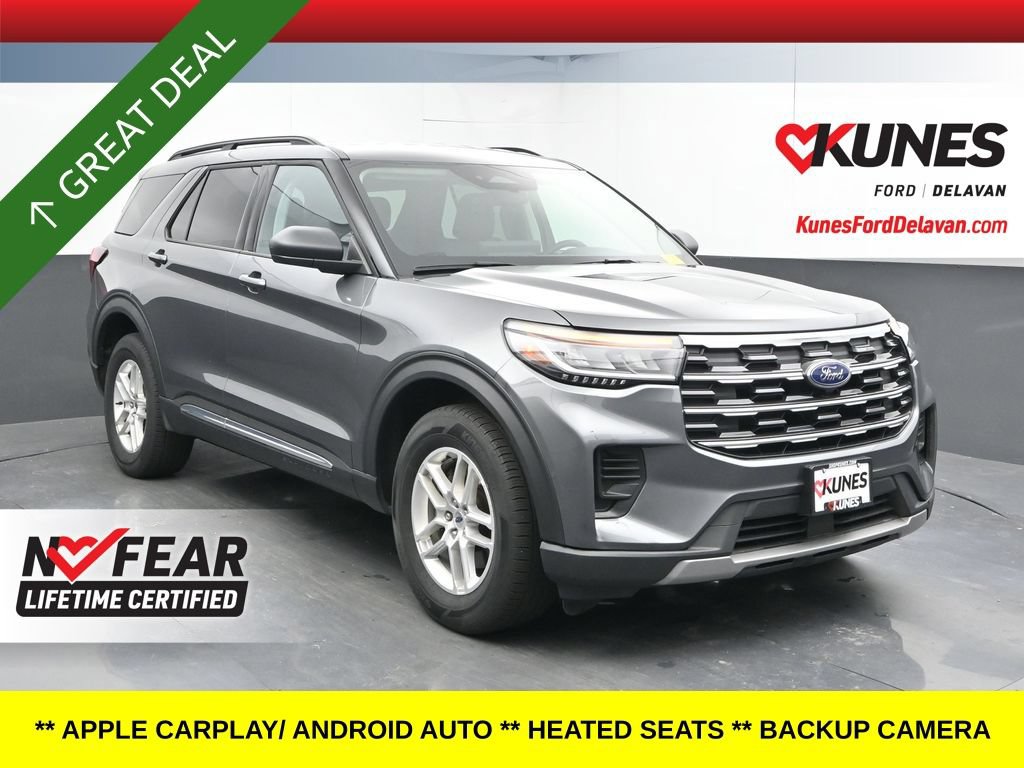 Used 2025 Ford Explorer Active AWD/4WD image 1