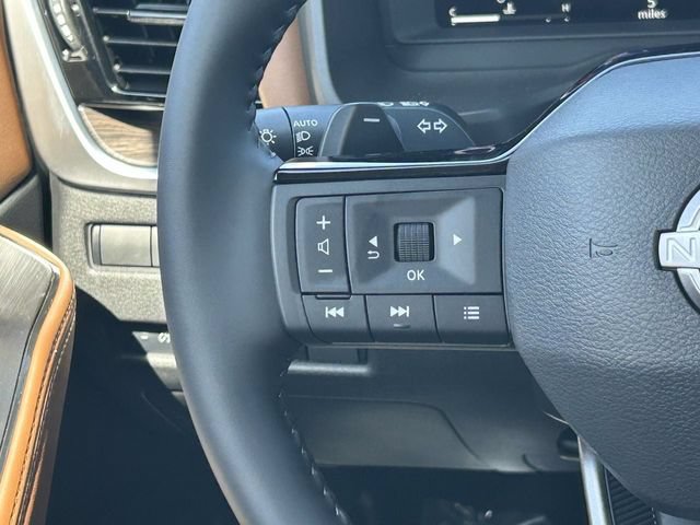 New 2026 Nissan Rogue Platinum AWD/4WD image 14