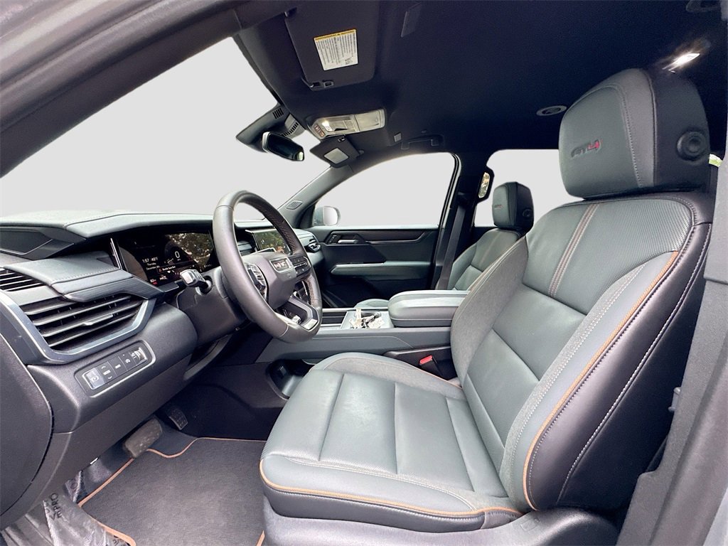Used 2024 GMC Acadia AT4 w/ Luxury Package image 21