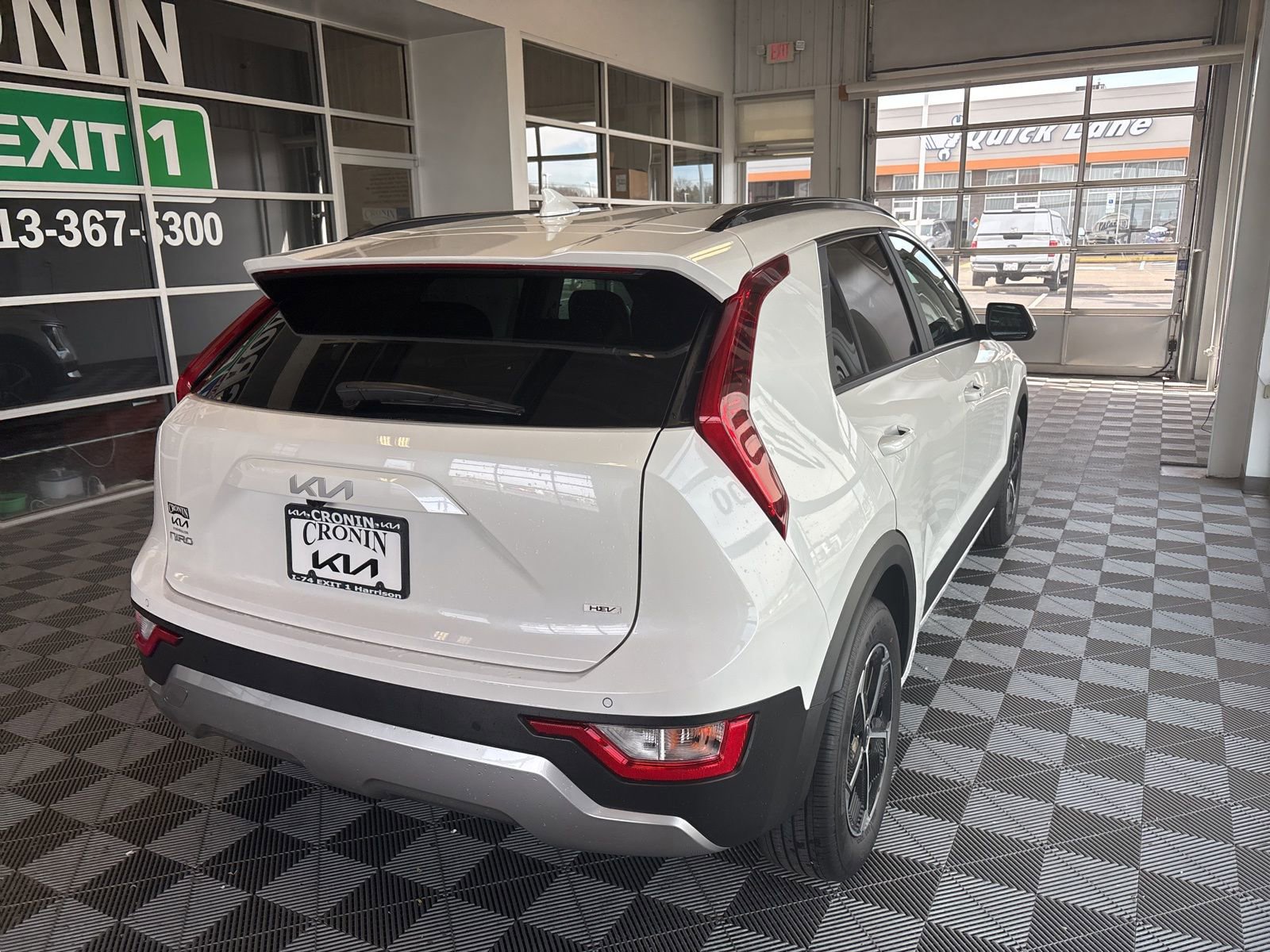 New 2025 Kia Niro EX image 6