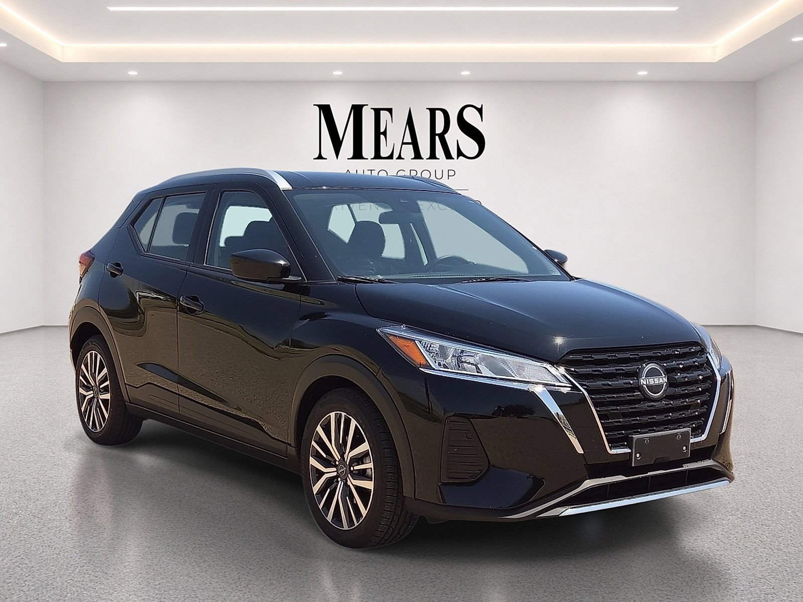 Used 2024 Nissan Kicks SV FWD image 7