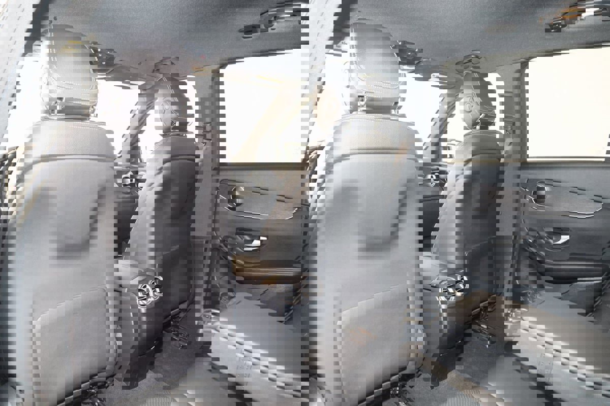 Used 2022 Mercedes-Benz GLC 300 4MATIC w/ Driver Assistance Package image 66