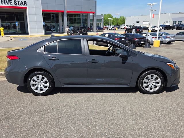 Used 2025 Toyota Corolla LE FWD image 13