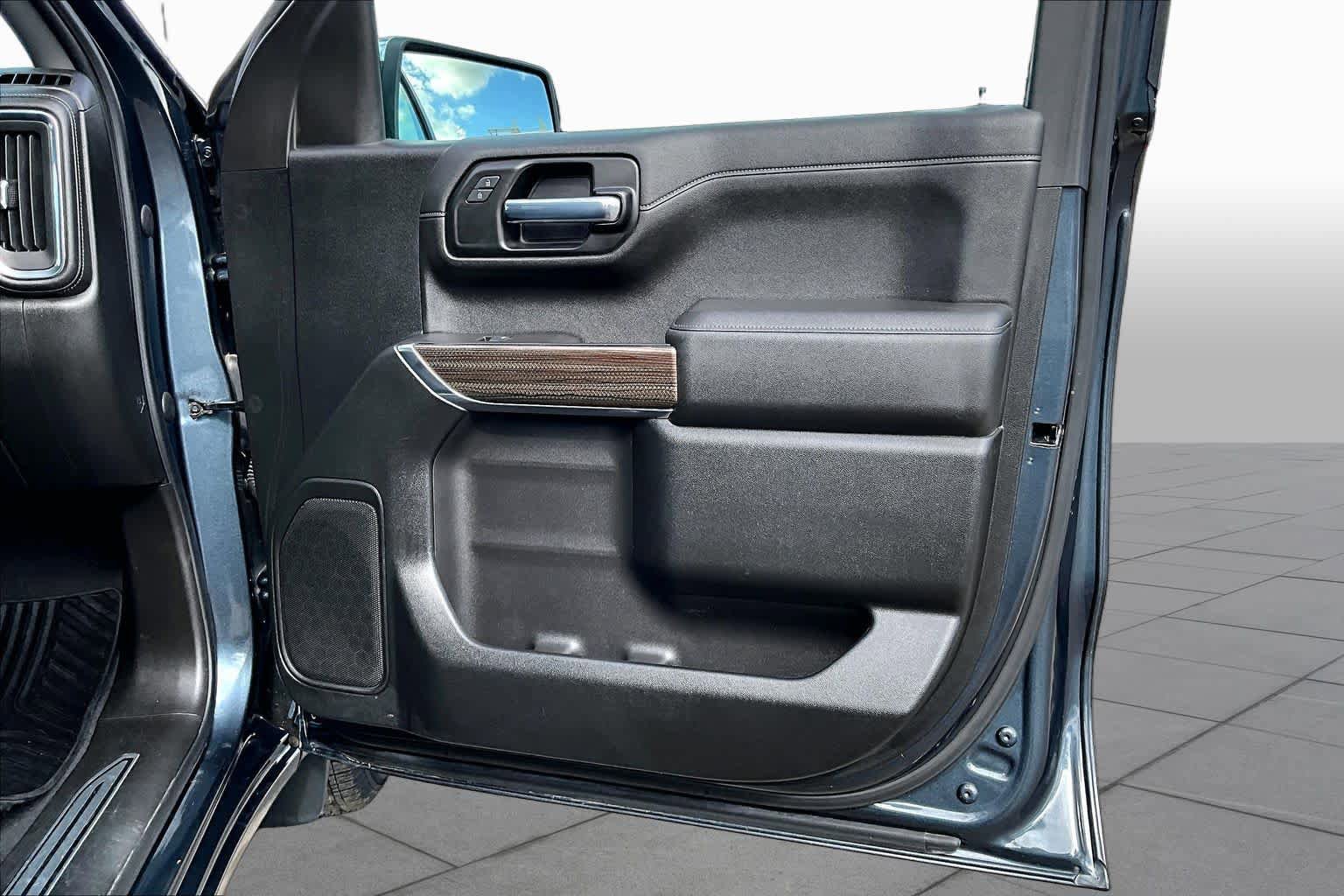 Used 2021 Chevrolet Silverado 1500 LT RWD image 23