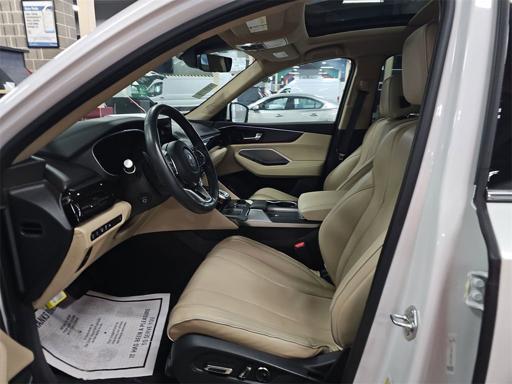 Used 2023 Acura MDX SH-AWD w/ Advance Package image 14