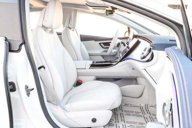 Certified 2025 Mercedes-Benz EQE 350+ 4MATIC Sedan image 17