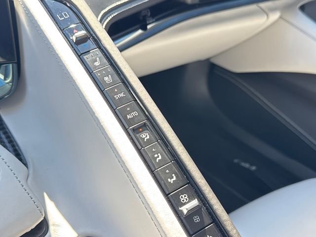 Used 2023 Chevrolet Corvette Stingray Premium Cpe w/ Z51 Performance Package image 22