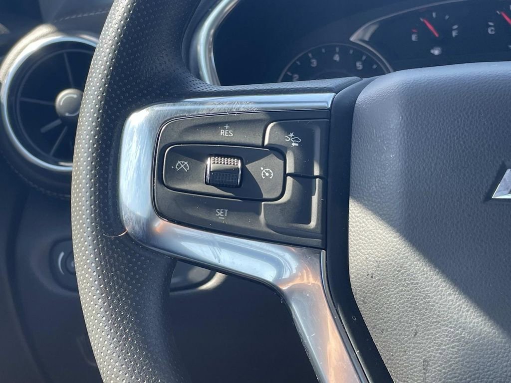 Used 2025 Chevrolet Blazer LT w/ Convenience Package FWD image 28