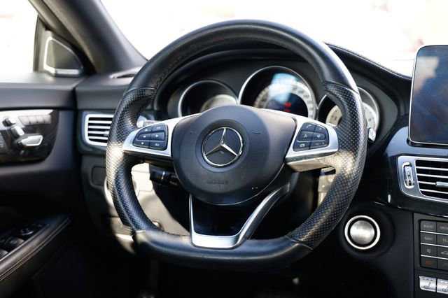 Used 2015 Mercedes-Benz CLS 400 image 32