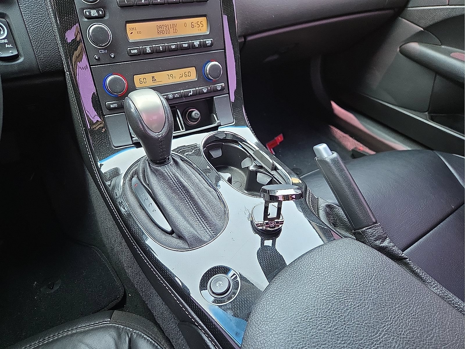 Used 2009 Chevrolet Corvette Coupe w/ Z51 Performance Package RWD image 25