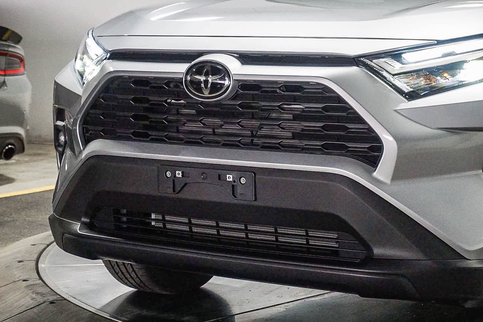 Certified 2025 Toyota RAV4 XLE Premium AWD/4WD image 5