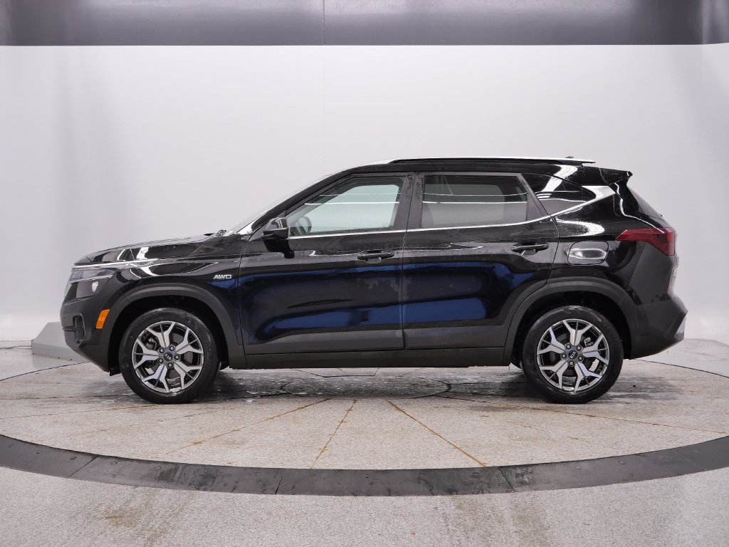 Used 2021 Kia Seltos EX AWD/4WD image 2