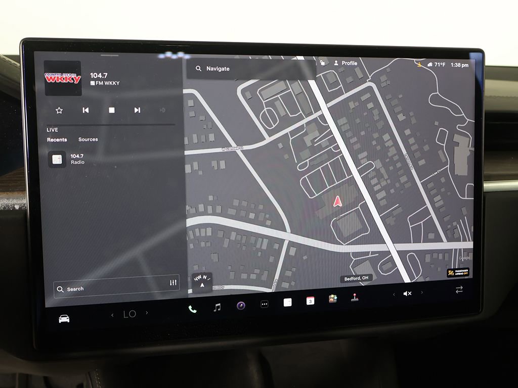 Used 2023 Tesla Model X image 35
