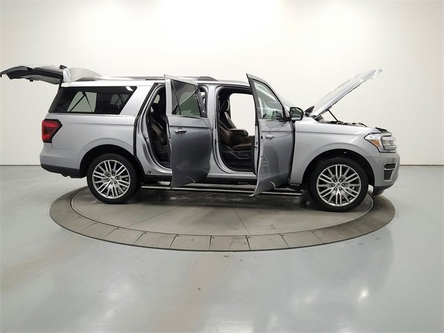 Used 2023 Ford Expedition Max Limited image 16