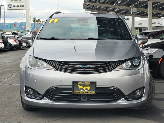 Certified 2019 Chrysler Pacifica Limited w/ Advanced Safetytec Group image 2