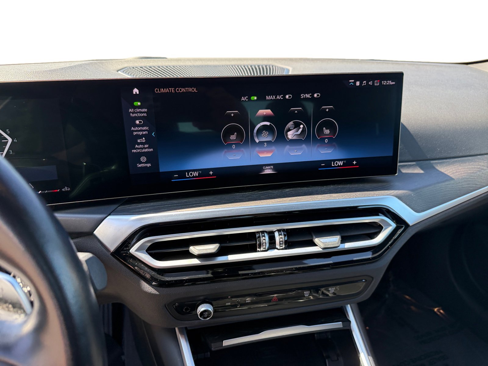 Used 2024 BMW 430i Convertible image 12