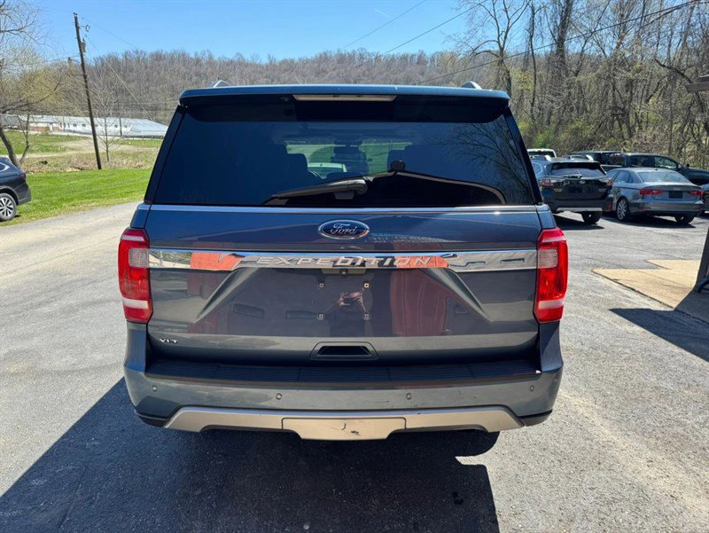 Used 2018 Ford Expedition XLT w/ Equipment Group 202A image 5