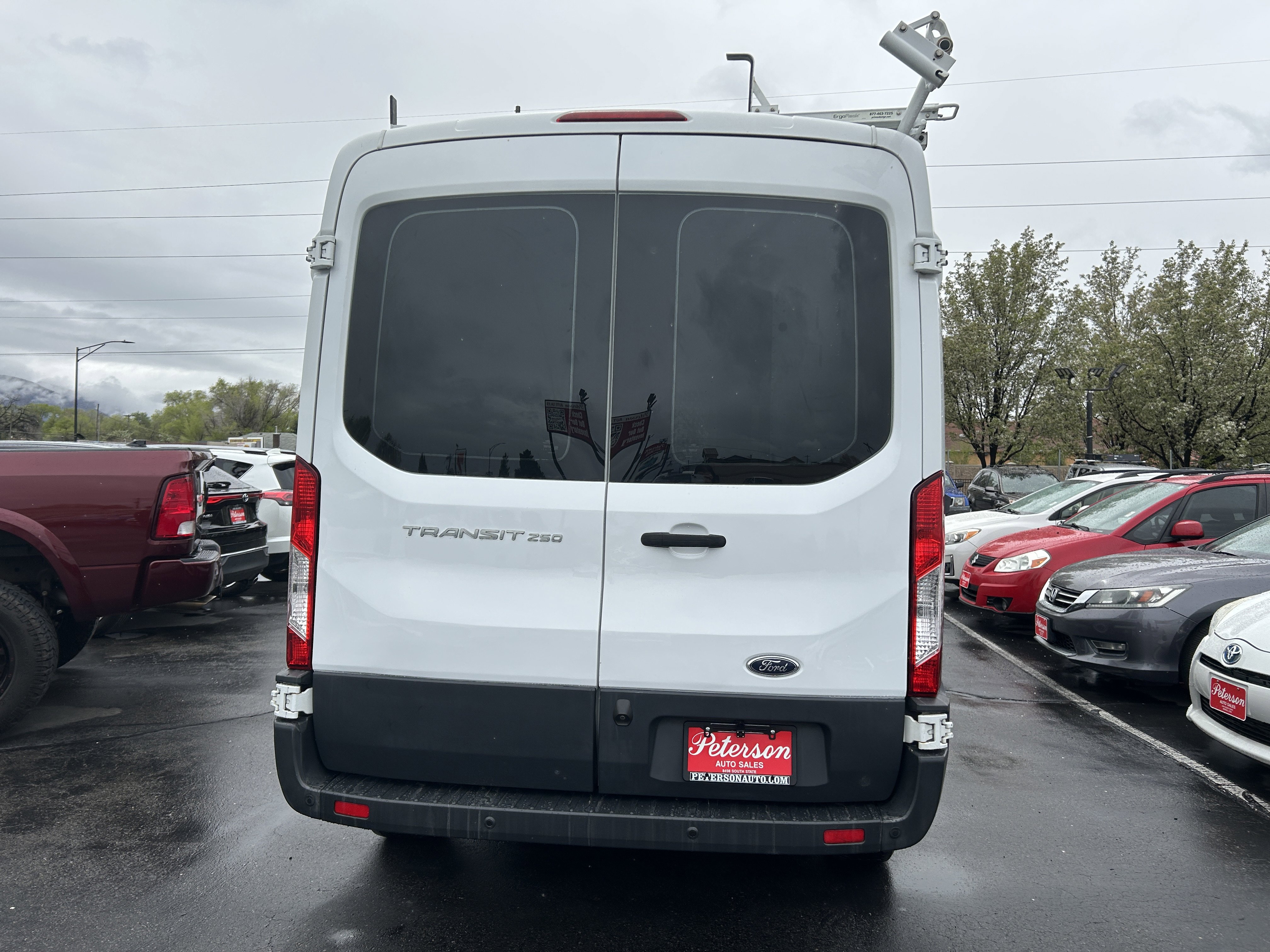 Used 2017 Ford Transit 250 130 Medium Roof image 8