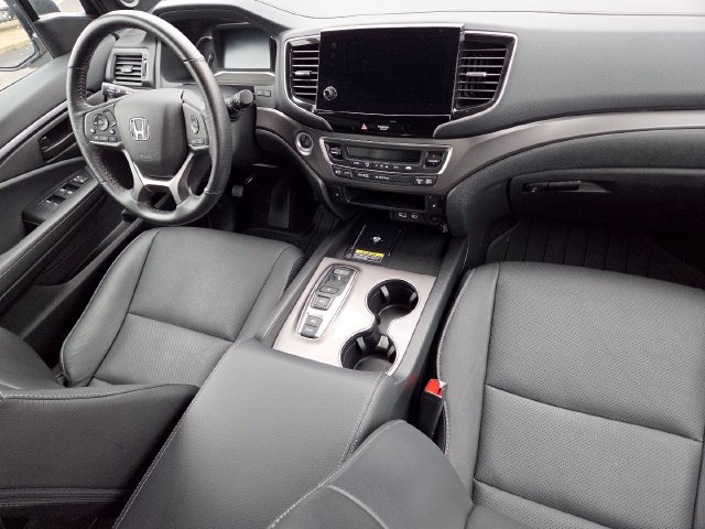 Used 2024 Honda Passport EX-L image 23