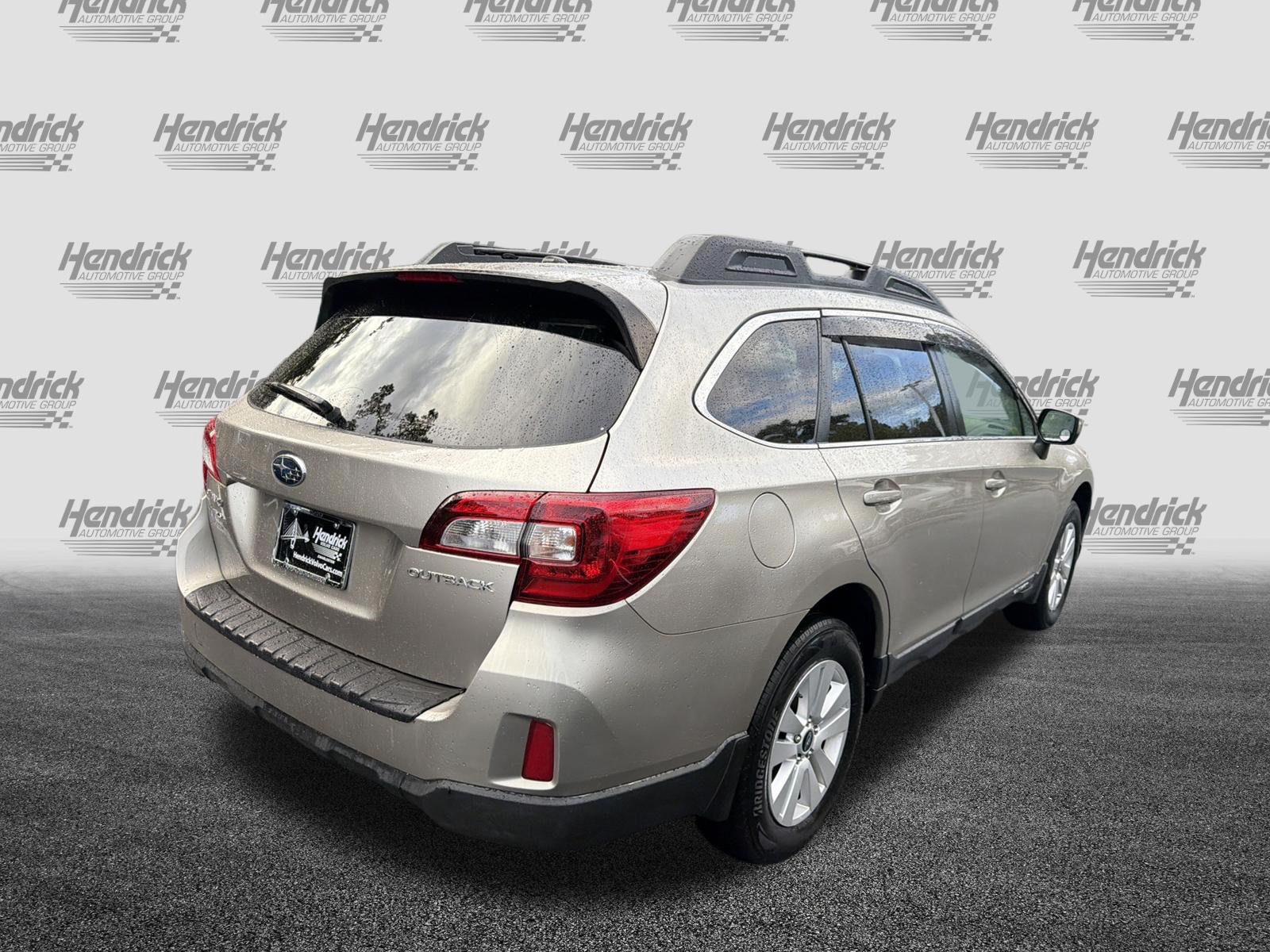 Used 2015 Subaru Outback 2.5i Premium AWD/4WD image 10