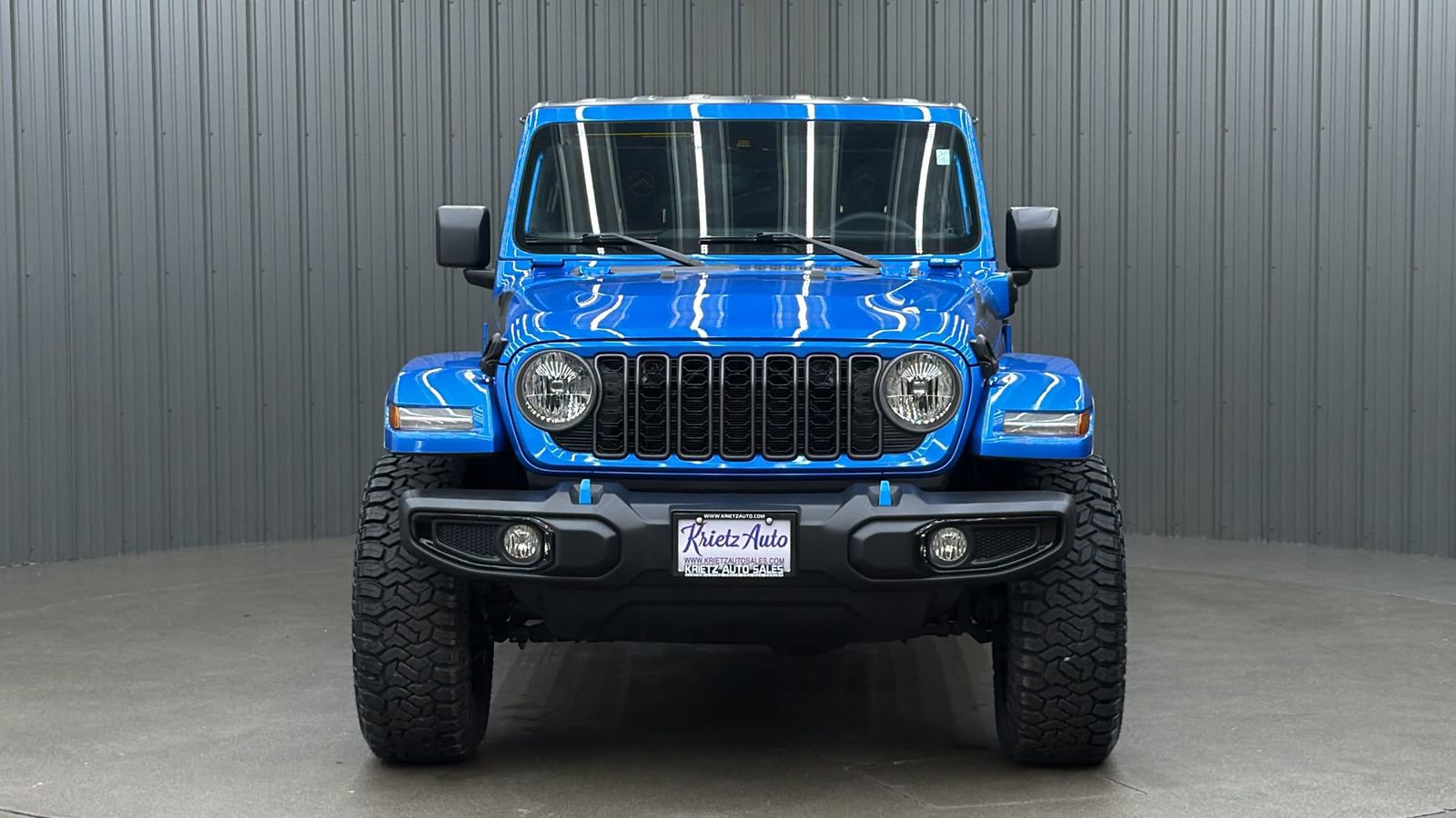 Used 2024 Jeep Wrangler Unlimited w/ Convenience Group AWD/4WD image 8
