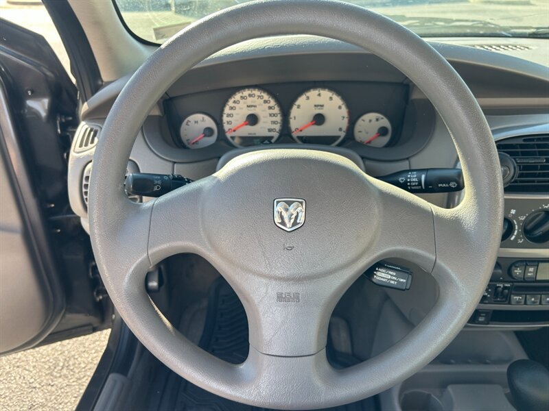 Used 2003 Dodge Neon SXT FWD image 19
