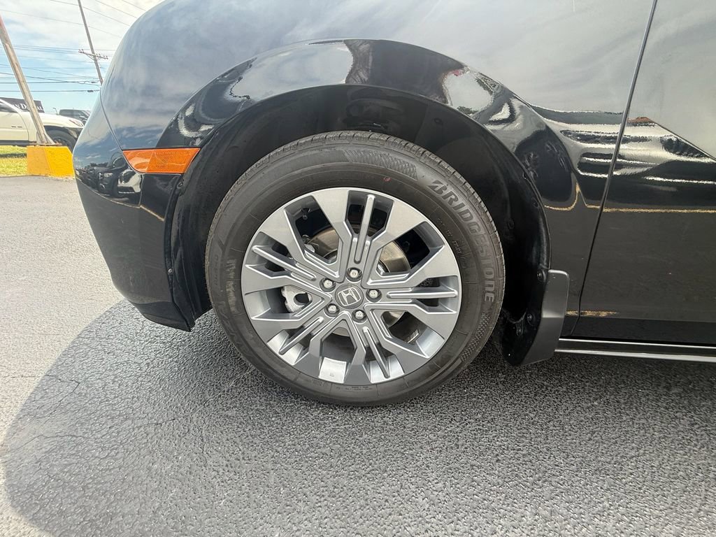 Used 2026 Honda Odyssey Touring image 10
