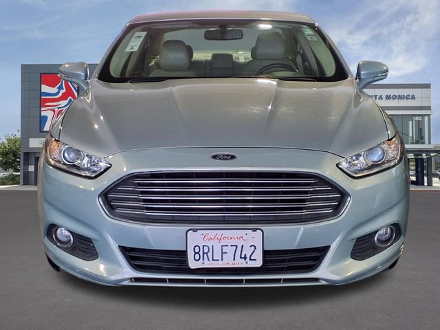 Used 2013 Ford Fusion SE FWD image 2