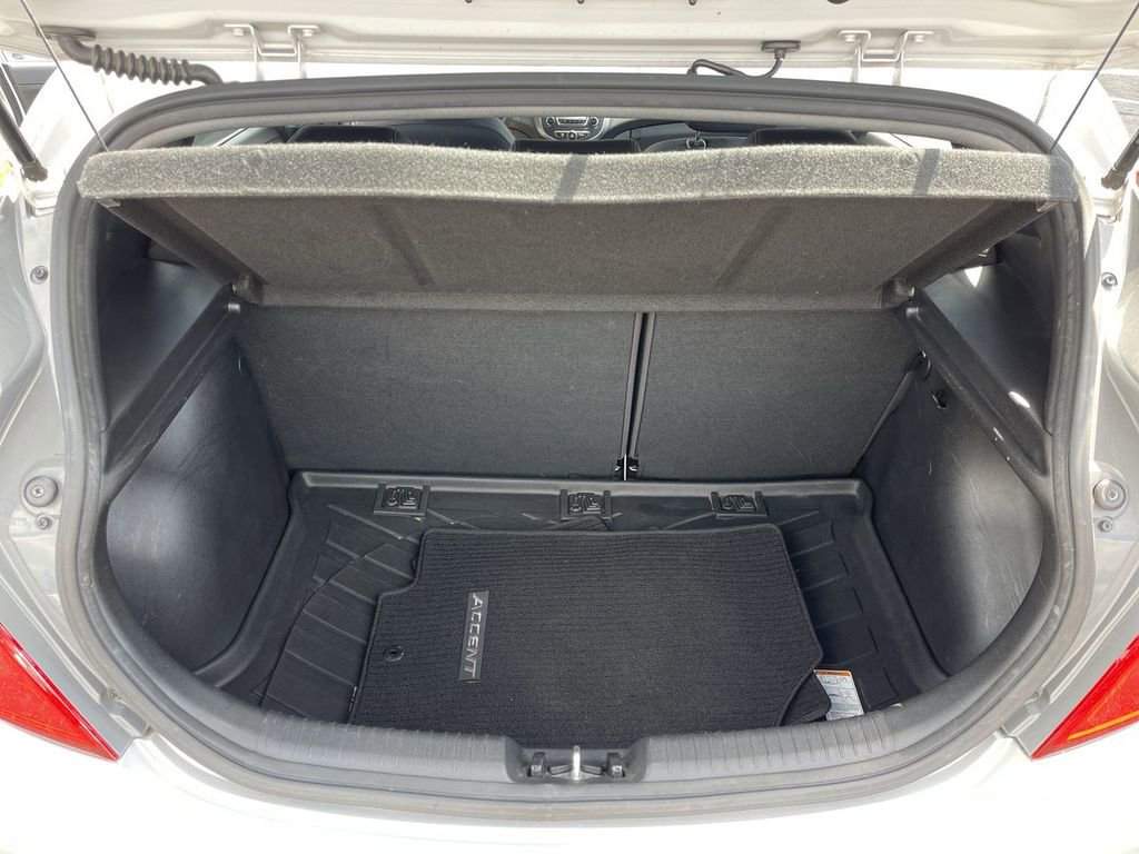 Used 2016 Hyundai Accent SE FWD image 20