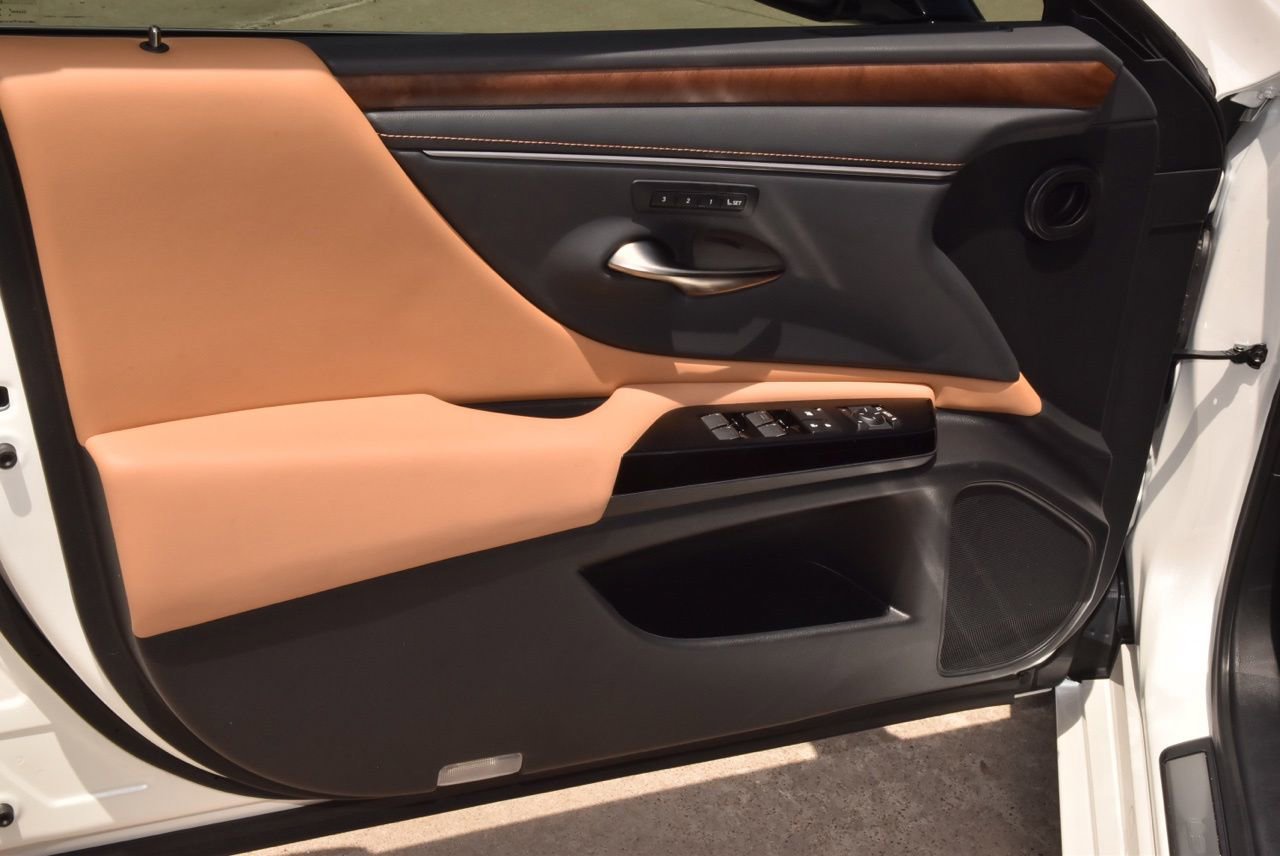 Used 2023 Lexus ES 350 w/ Premium Package FWD image 36
