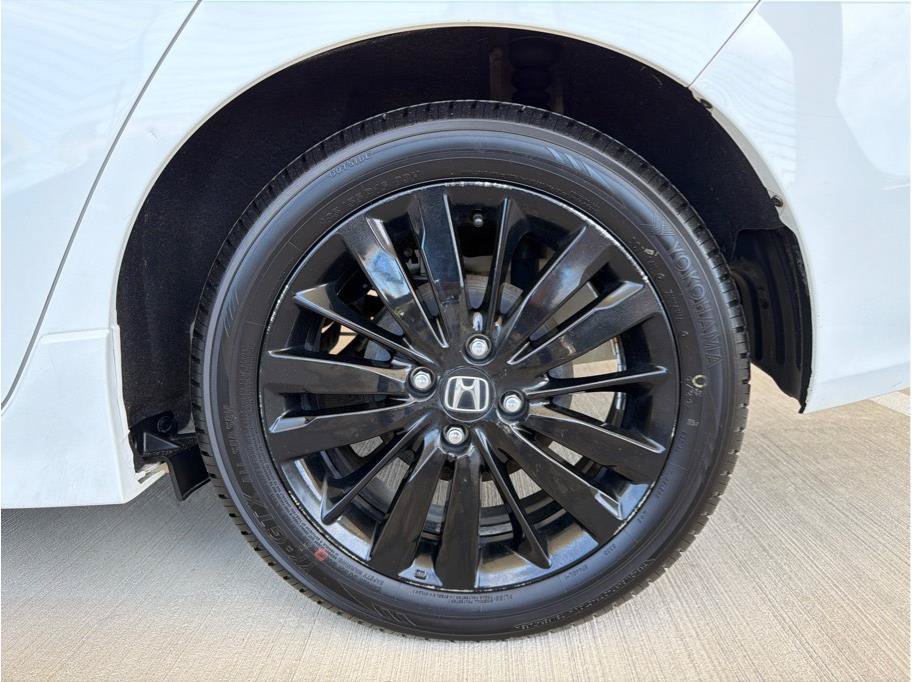 Used 2018 Honda Fit Sport image 26