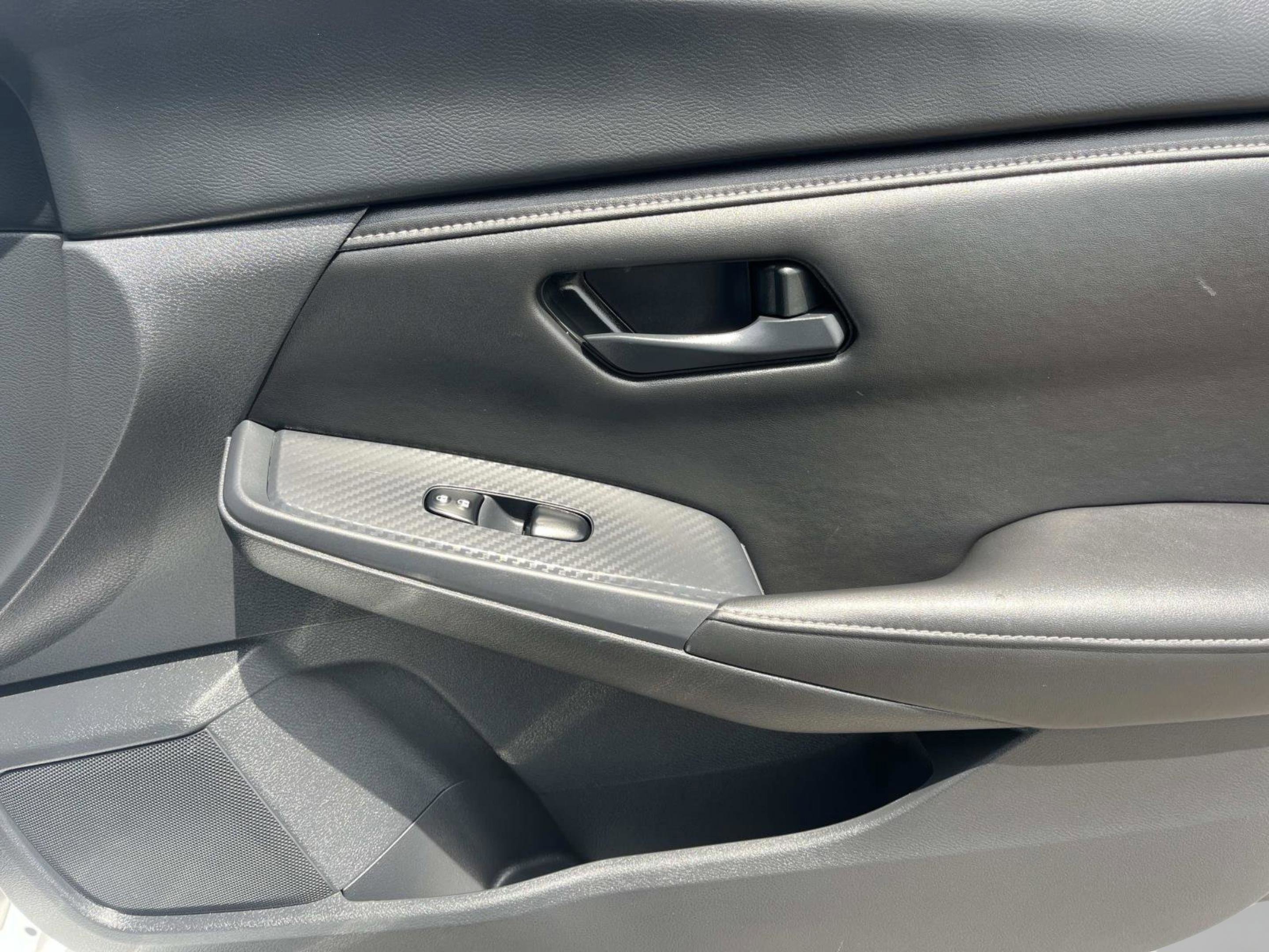 Used 2024 Nissan Sentra S FWD image 19