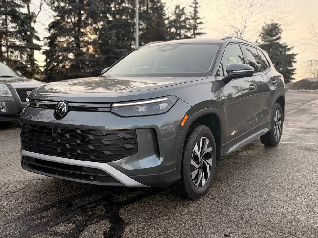 New 2026 Volkswagen Tiguan S AWD/4WD image 3
