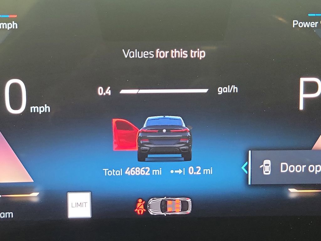 Used 2025 BMW X6 xDrive40i image 28