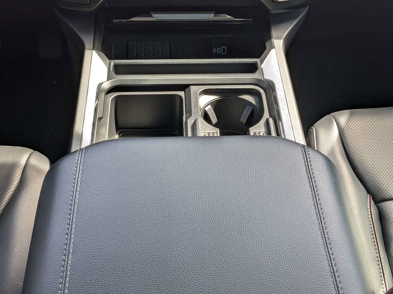 Used 2024 Ford F250 Lariat w/ Lariat Ultimate Package image 19